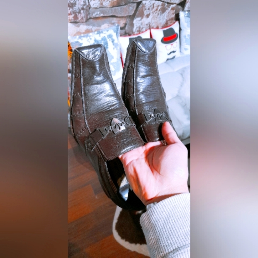 Formal shoes